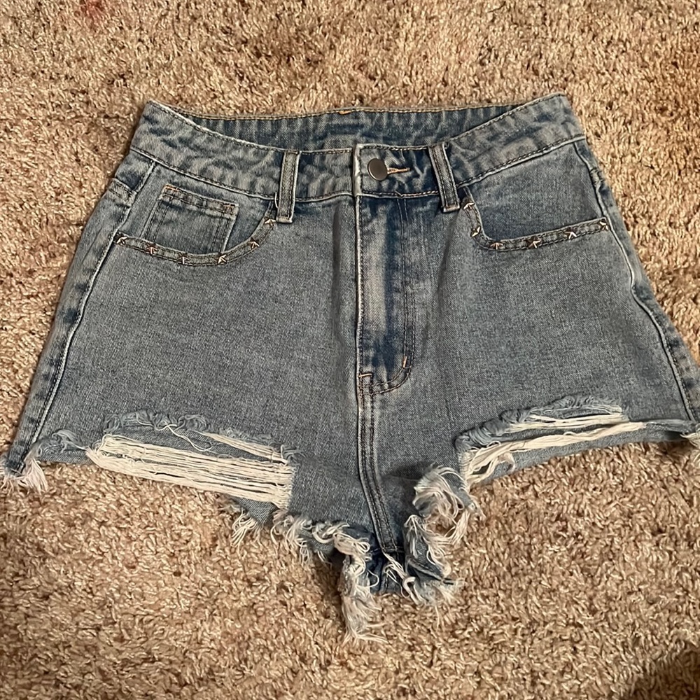 Short jeans